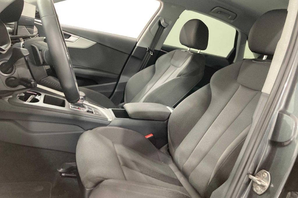 Audi A4 2020 photo 3