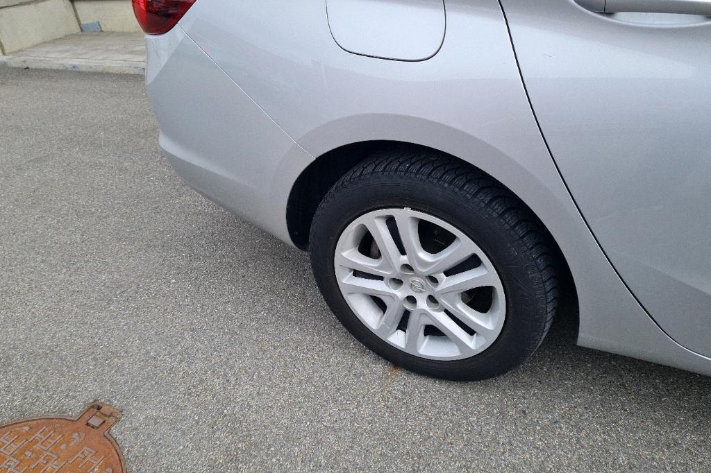 Opel Astra Sports Tourer 2017 photo 11