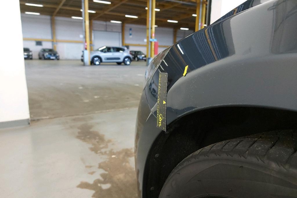 Volvo V40 2017 фото 16