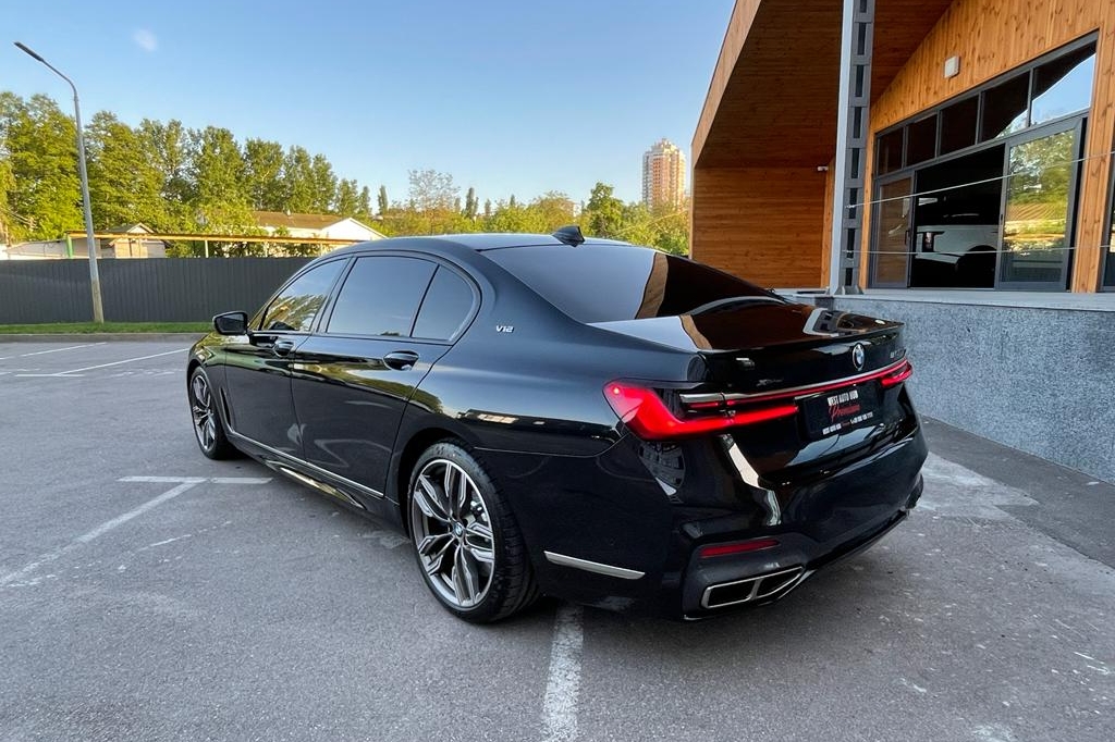 BMW 760 Long XDrive 2022 фото 3