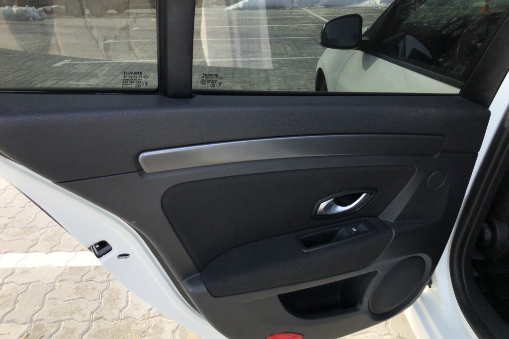 Renault Laguna фото 9