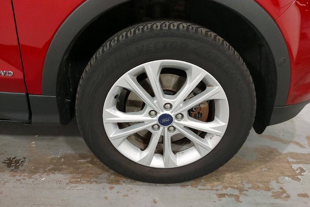 Ford Kuga 2018 фото 21