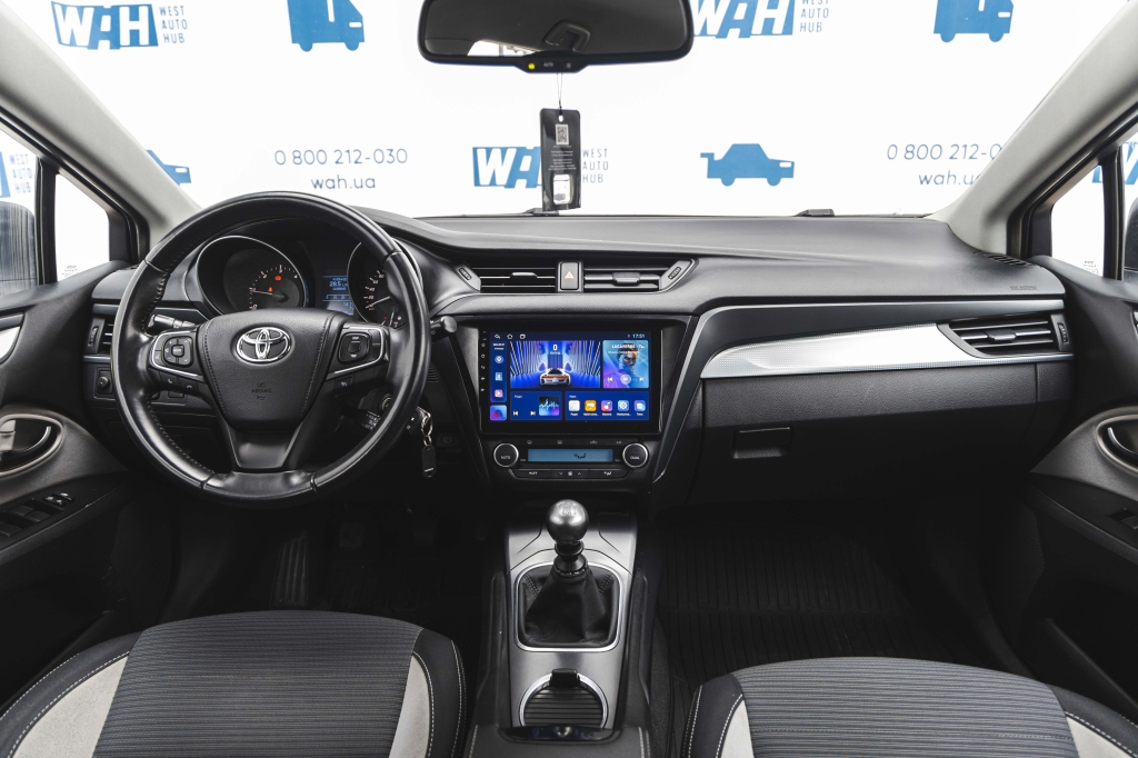 Toyota Avensis 2016 photo 28