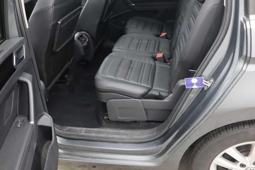 Volkswagen Touran 2018 фото 9