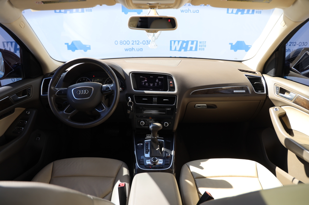 Audi Q5 2012 фото 32