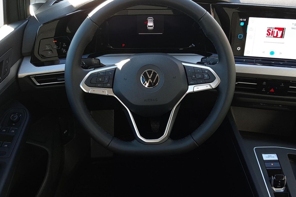 Volkswagen Golf Variant 2021 photo 1