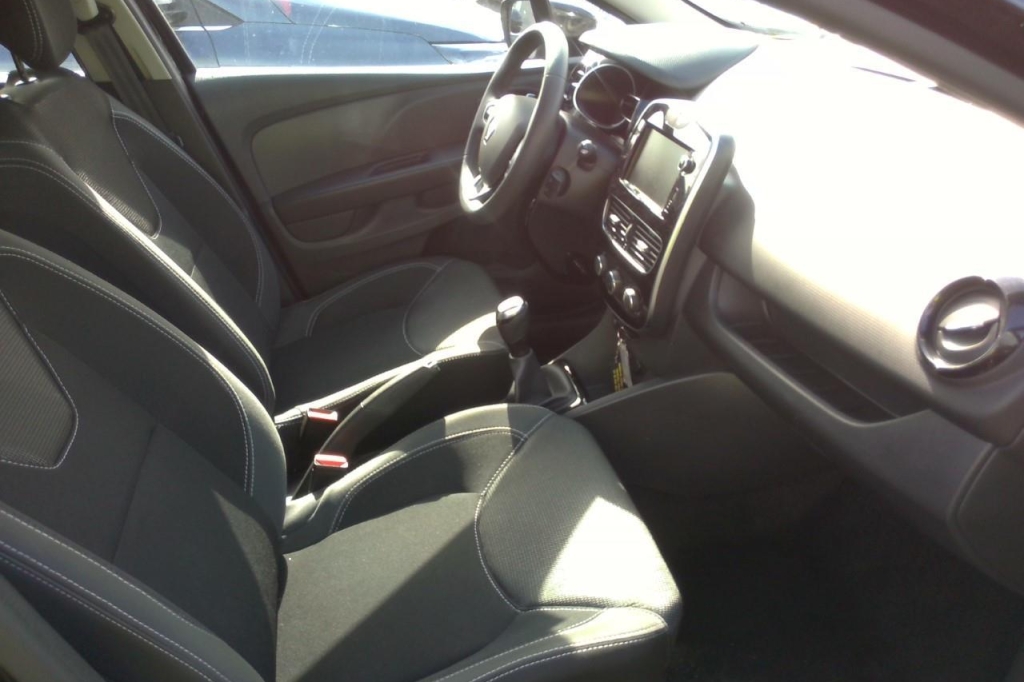 Renault Clio 2019 фото 4