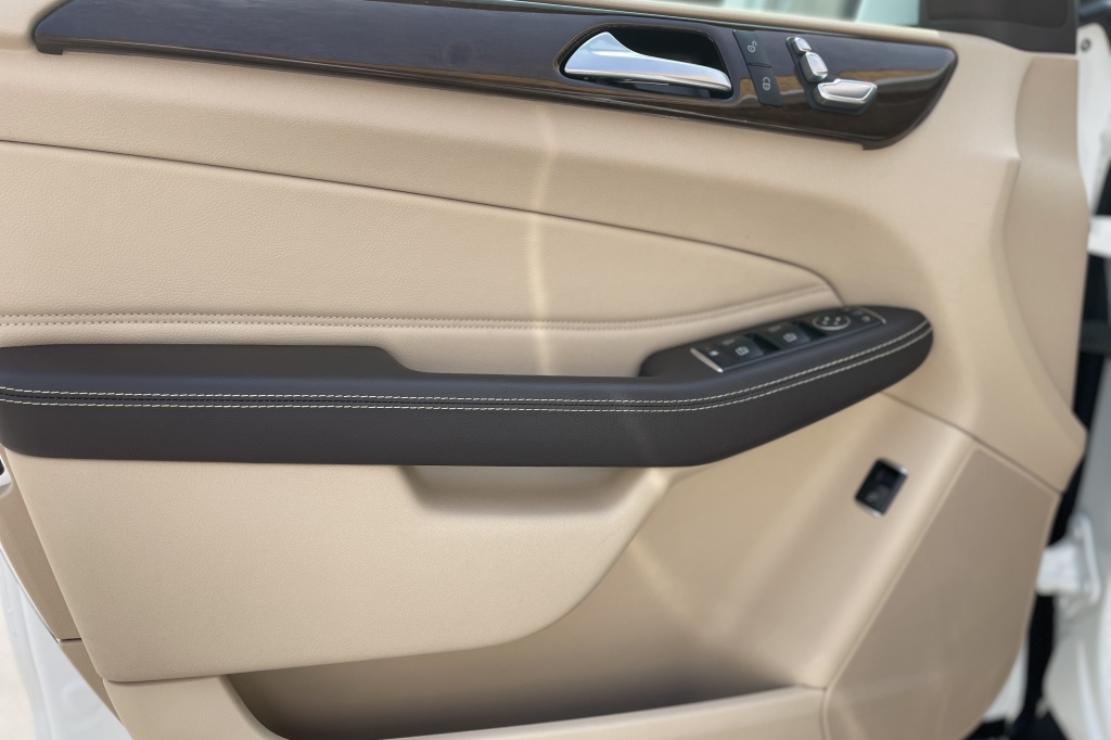 Mercedes-Benz GLS 350 2016 photo 11