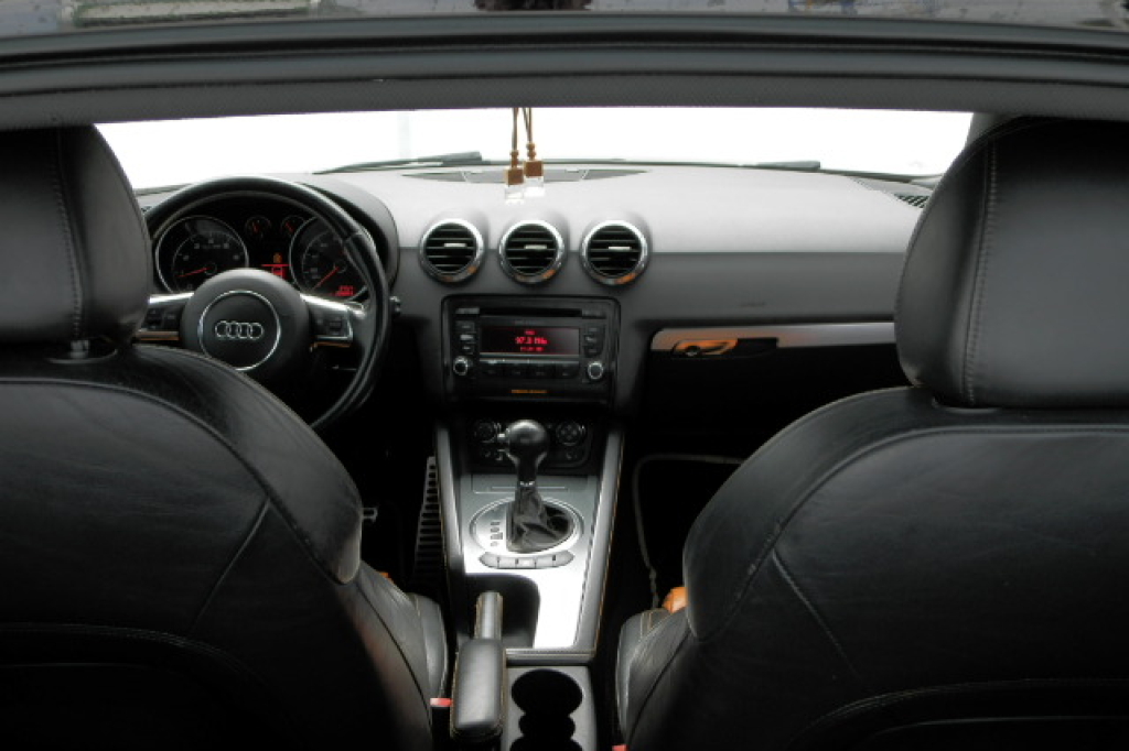Audi TT 2007 photo 12