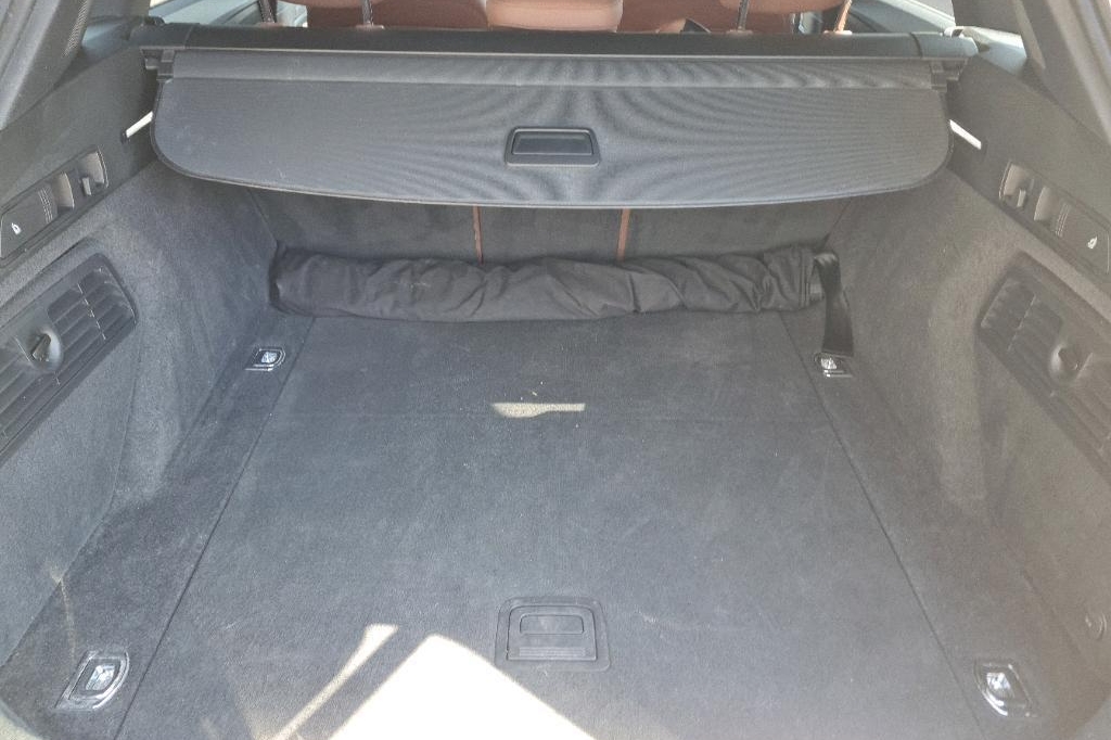 Audi e-tron 2019 photo 10