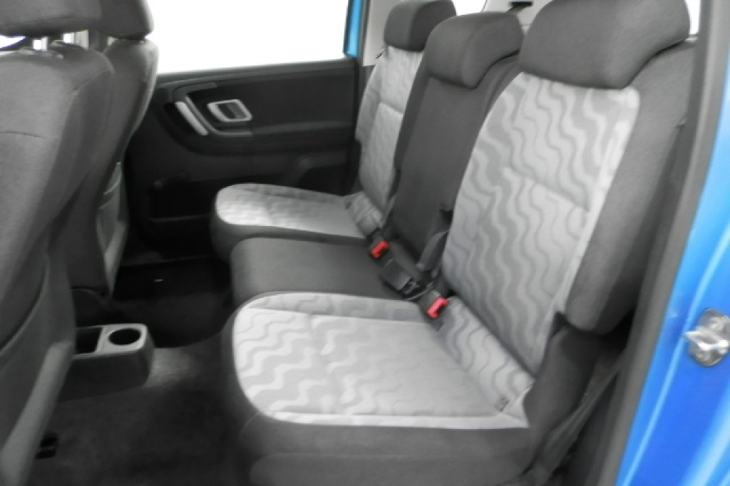 Skoda Roomster TDI 2008 photo 10