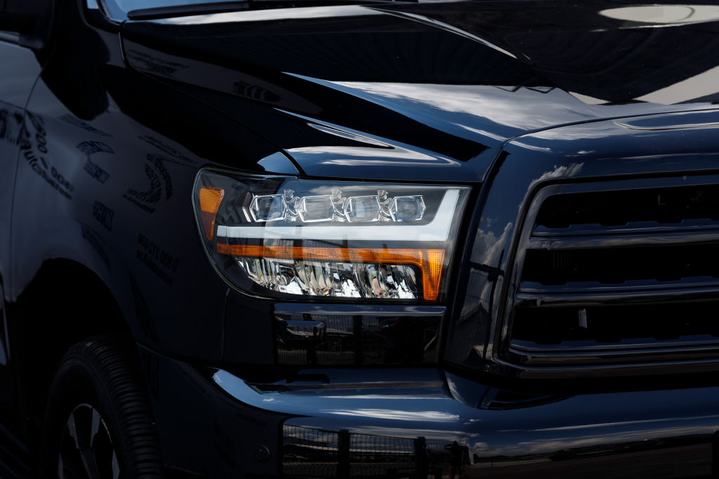 Toyota Sequoia 5.7 Dual VVT 2016 photo 37