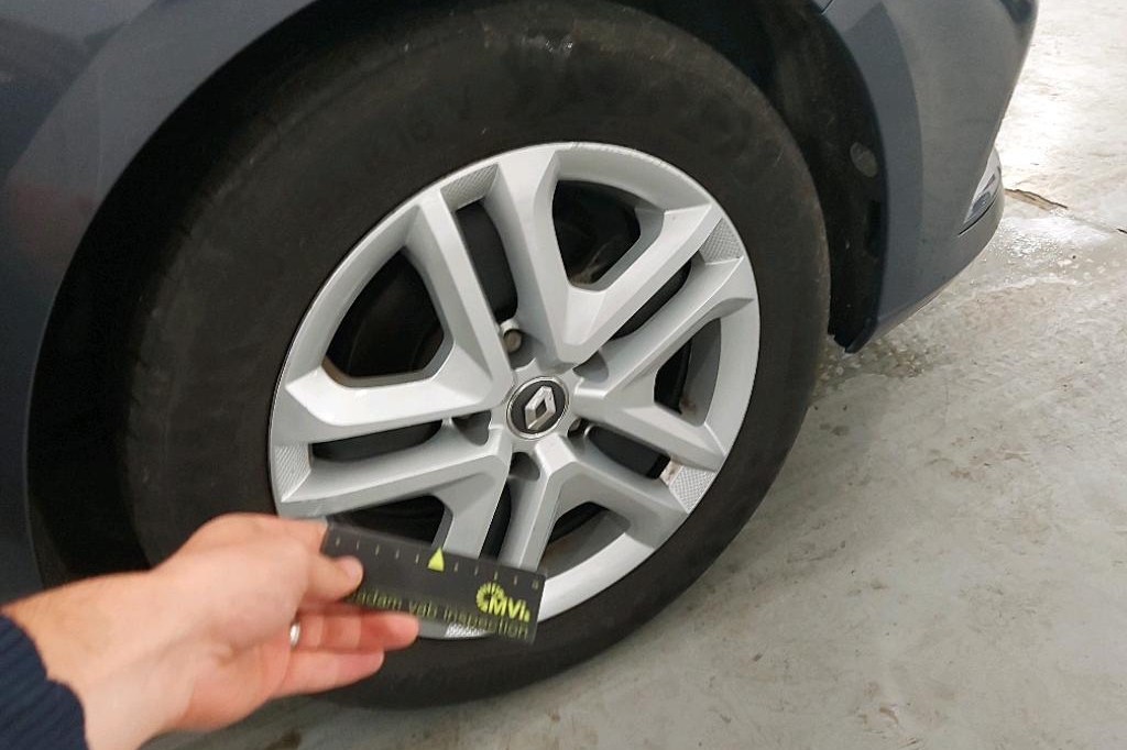 Renault Megane 2018 фото 29