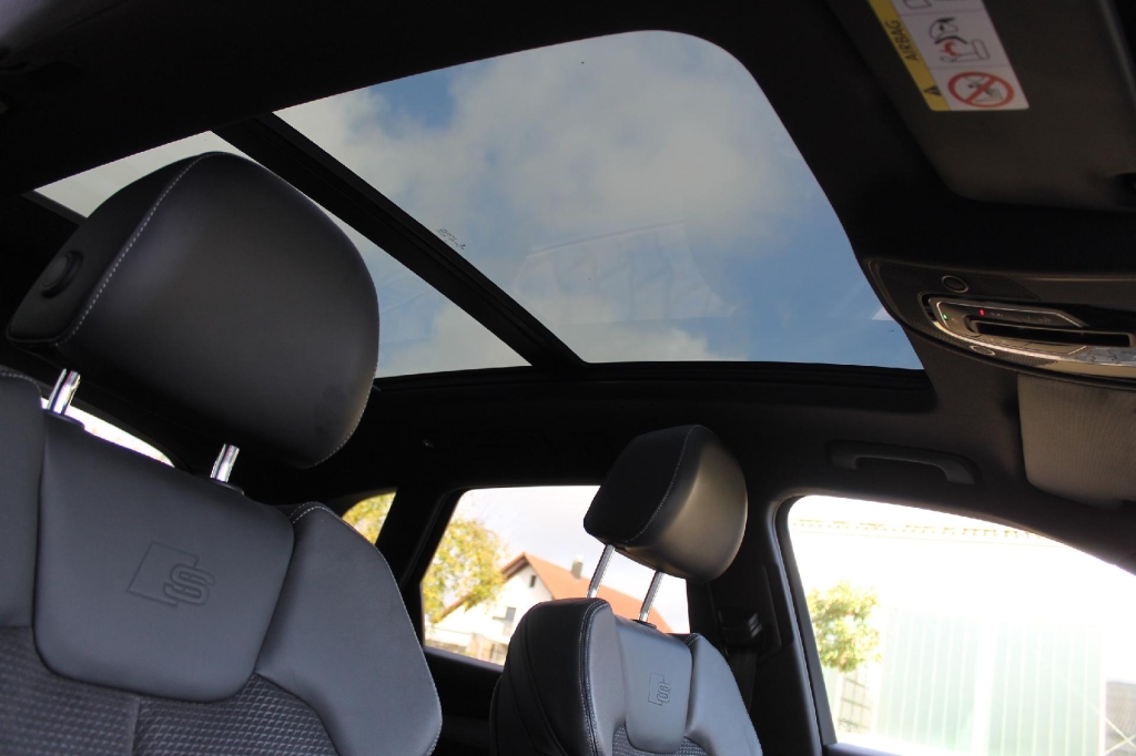 Audi SQ5 2019 photo 8