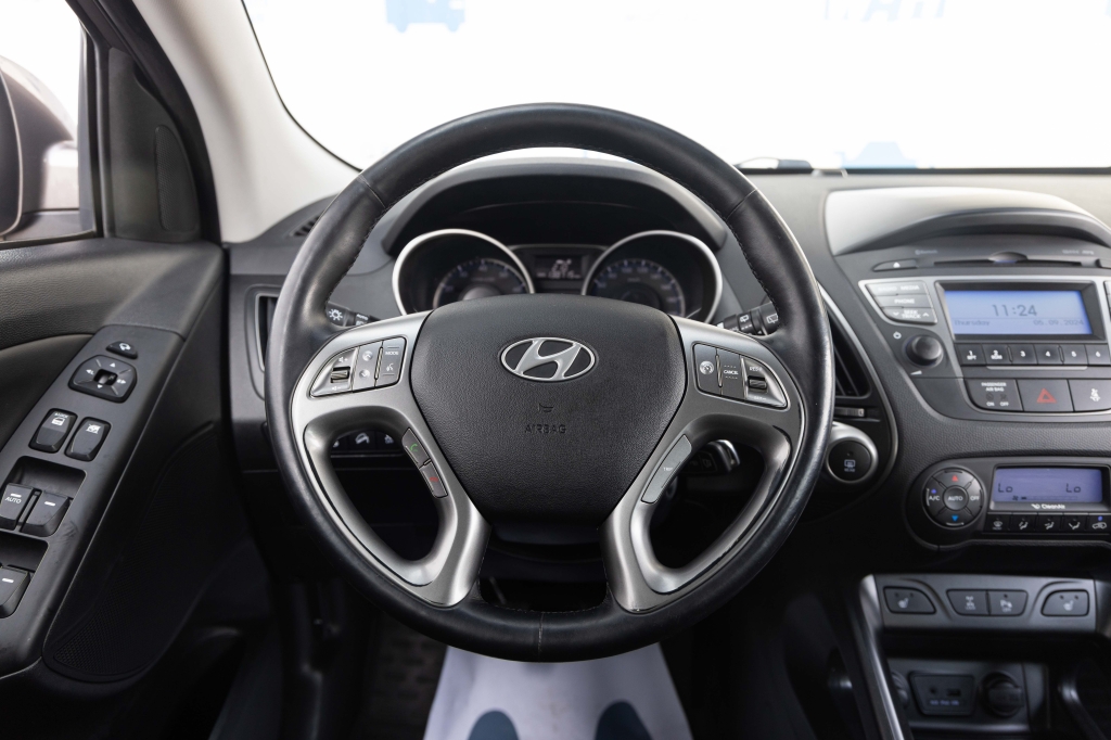 Hyundai ix35 2014 photo 17