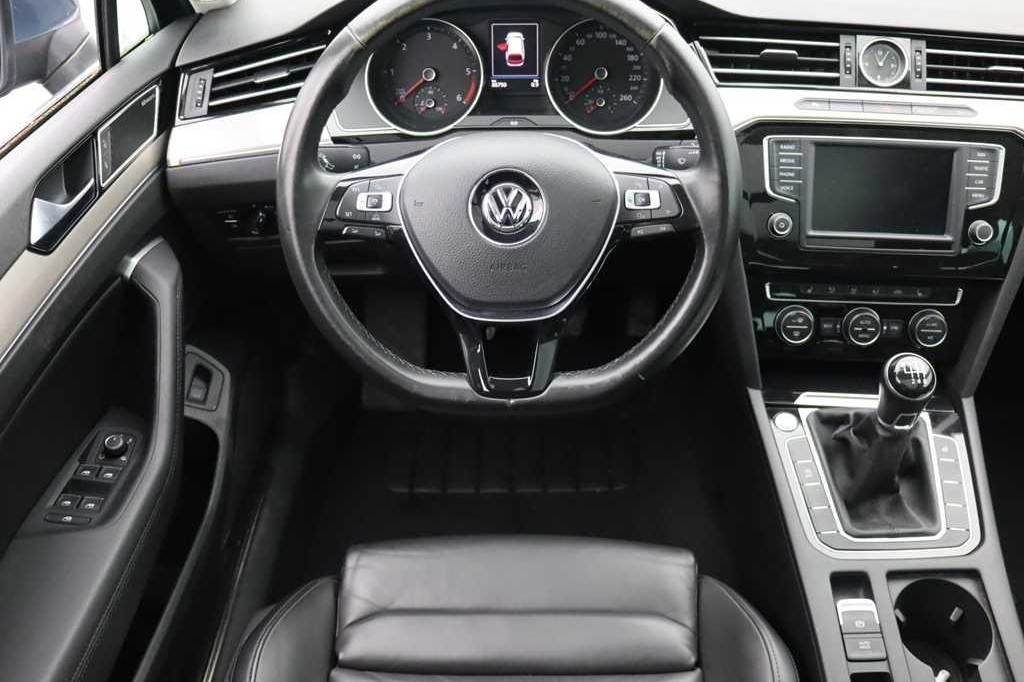 Volkswagen Passat Variant 2016 photo 5