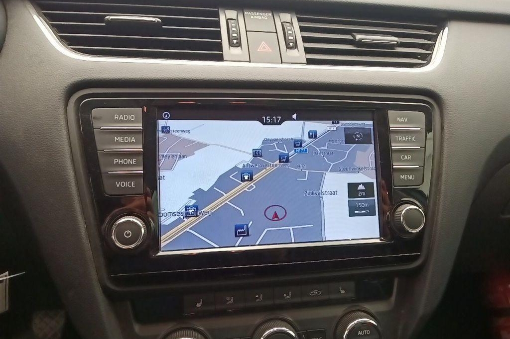 Skoda Octavia Combi 2016 фото 2