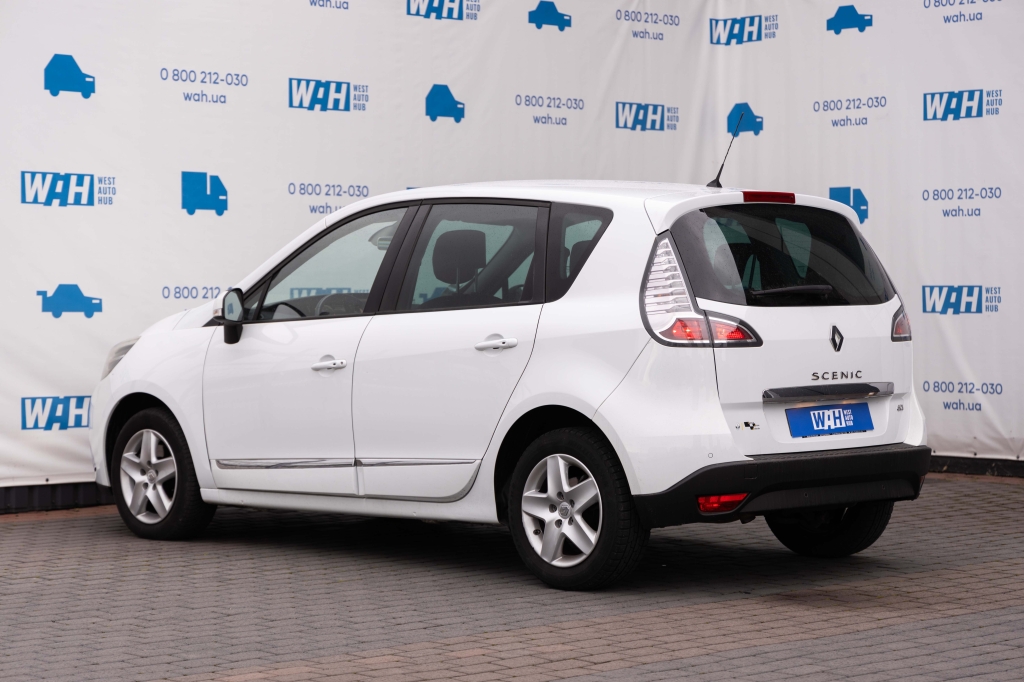 Renault Scenic 2015 фото 9