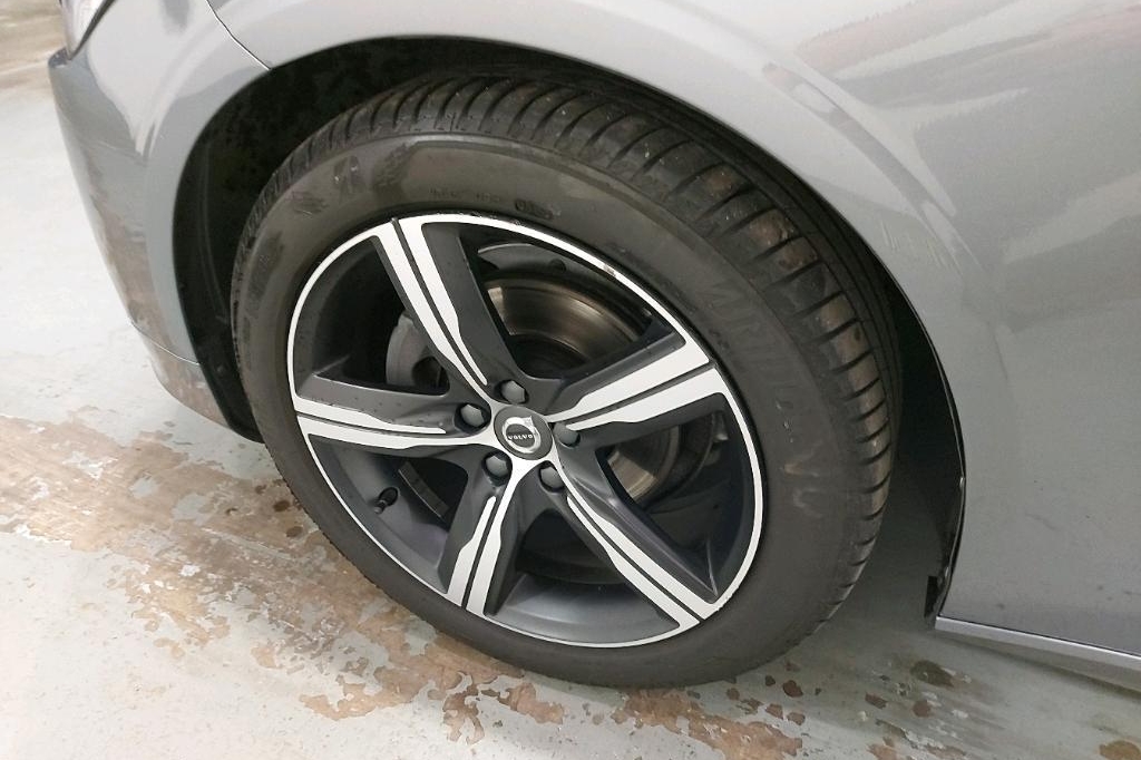 Volvo V90 2018 photo 26