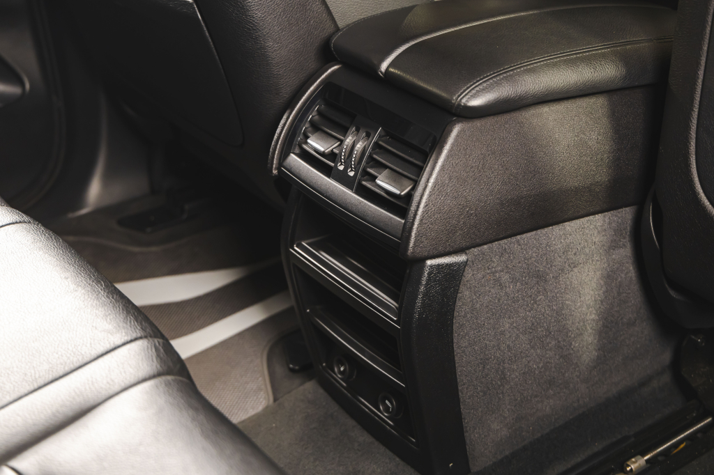 BMW X5 2015 фото 35