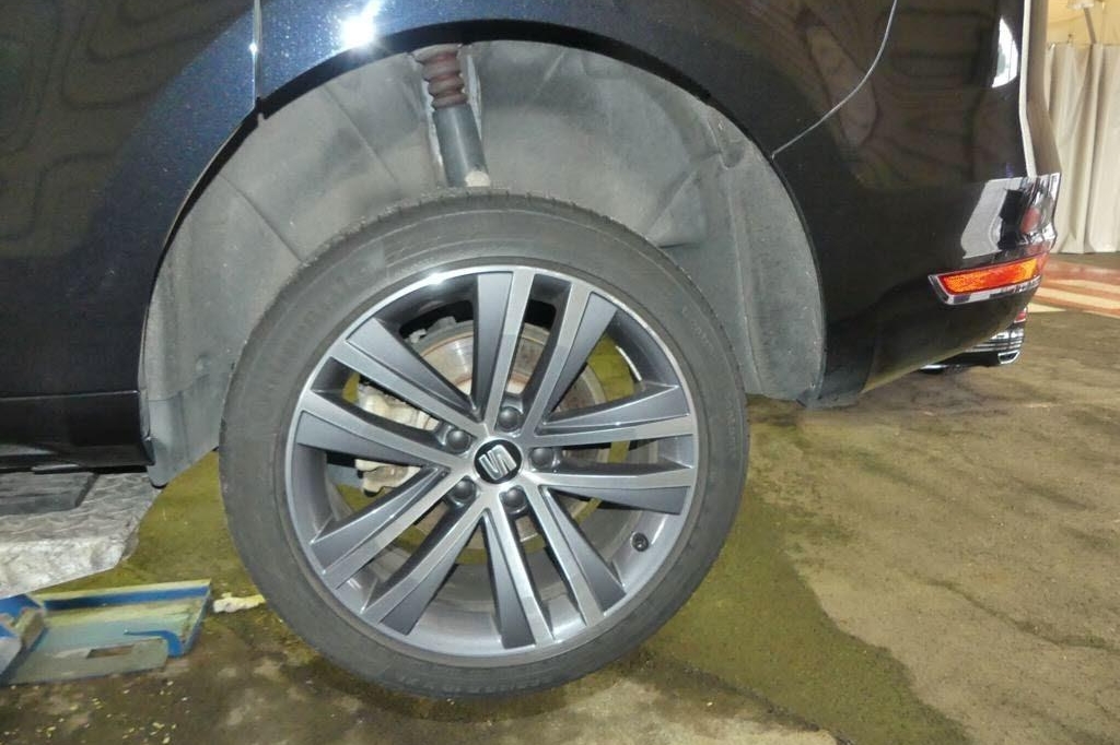 SEAT Alhambra 2017 фото 25