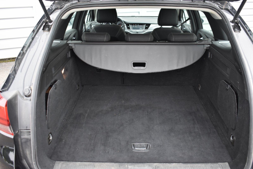 Opel Astra Sports Tourer 2019 photo 6