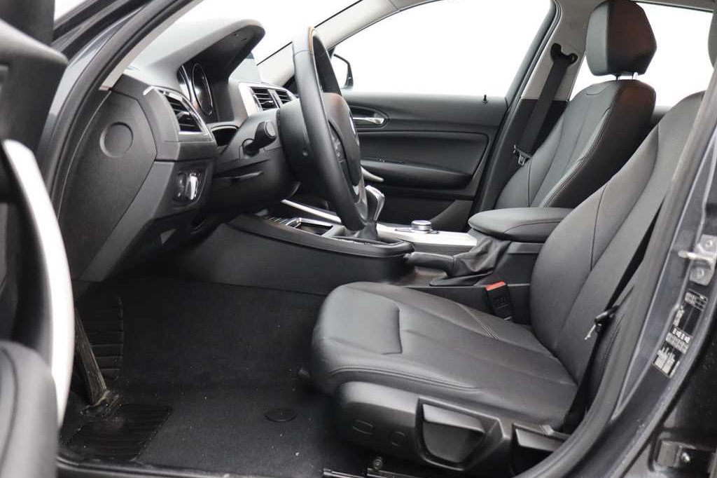 BMW 1er 2019 фото 1