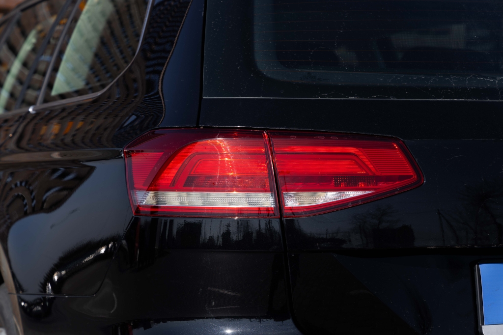Volkswagen Passat B8 2015 фото Volkswagen Passat B8 2015 фото 12