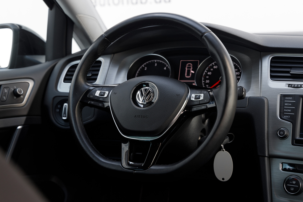 Volkswagen Golf VII 2016 фото 29