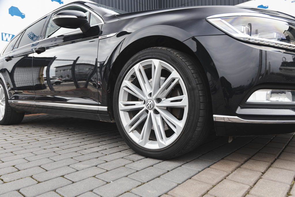 Volkswagen Passat BiTDi 4Motion 2016 фото 5