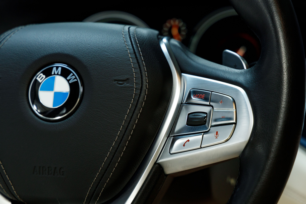 BMW 740 2016 photo 29