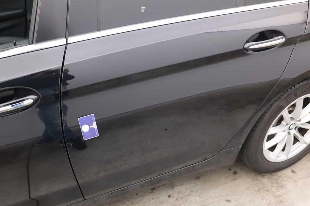 BMW 5 Series 2017 фото 11