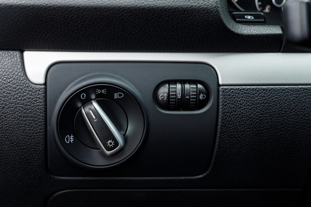 Volkswagen Scirocco 2009 фото 7