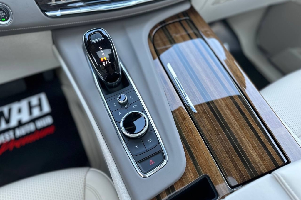 Cadillac Escalade PLATINUM 4WD 2022 фото Cadillac Escalade PLATINUM 4WD 2022 фото 25
