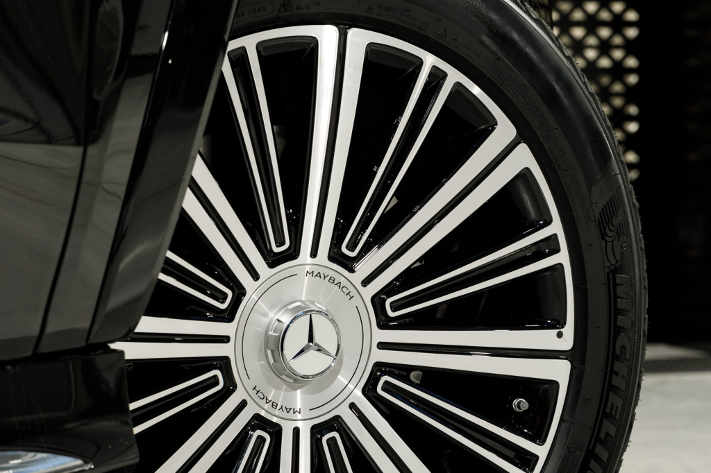 Mercedes-Benz Maybach GLS 600 2022 photo 69