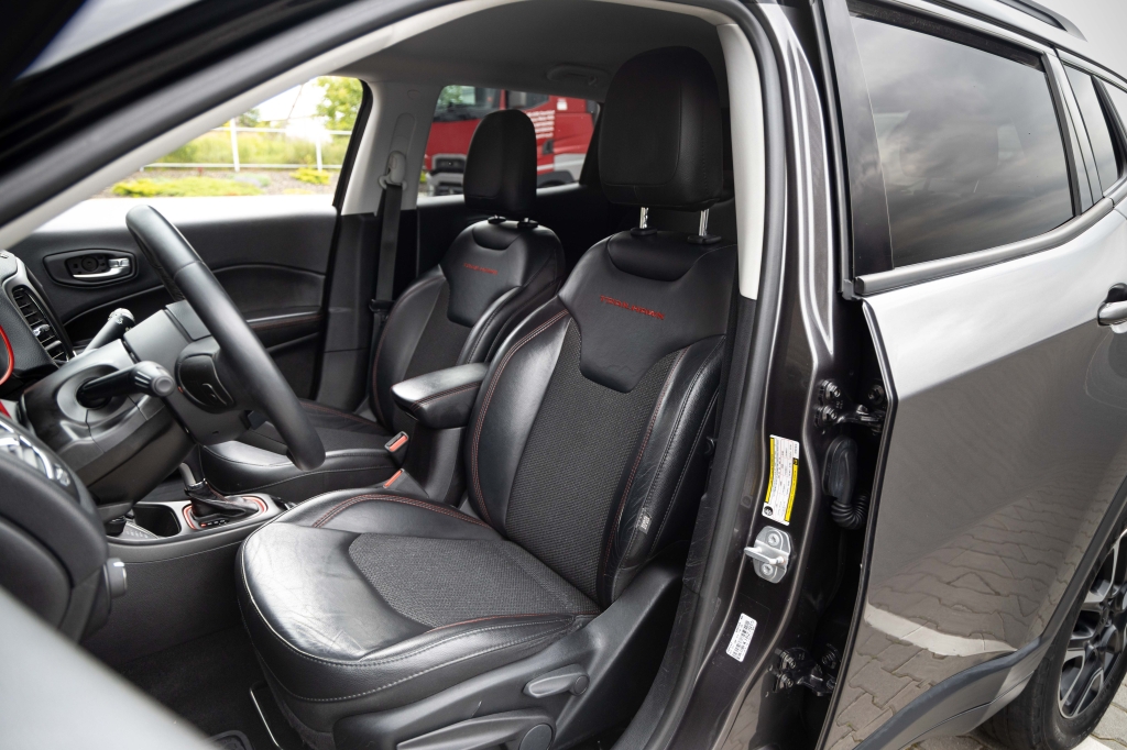 Jeep Compass Trailhawk 2018 фото 15