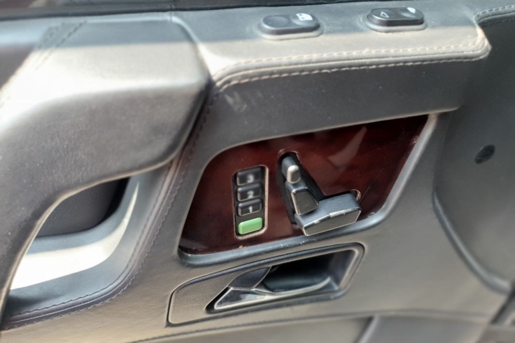 Mercedes-Benz G 500 2010 photo 7