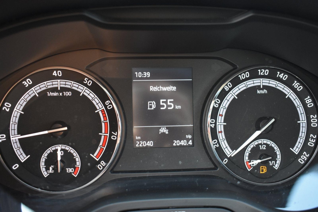 Skoda Karoq 2021 фото 3