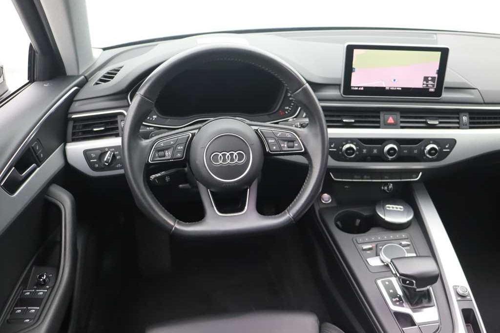 Audi A4 2019 photo 1
