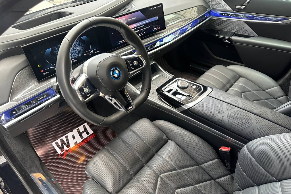 BMW i7 2023 фото 12