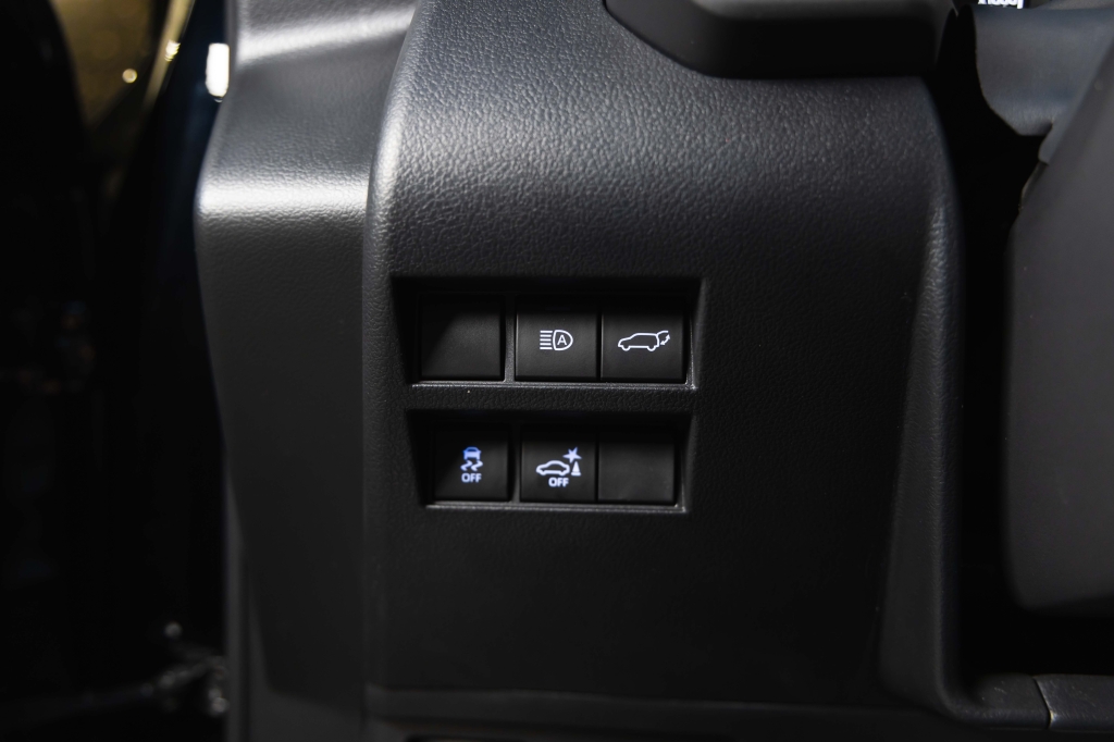 Toyota Land Cruiser GR 2023 photo 21