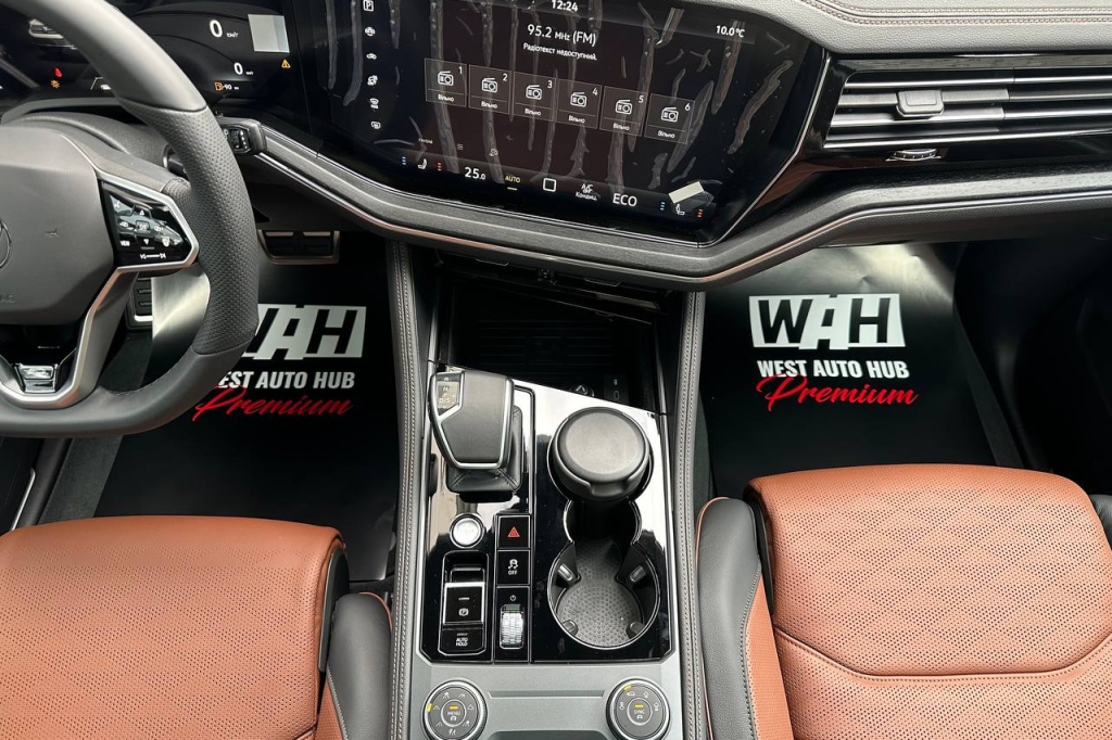 Volkswagen Touareg R-line Platinum 2024 photo 22