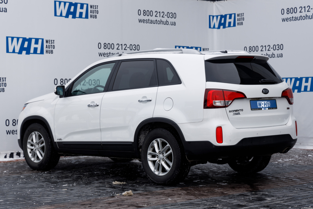 Kia Sorento LX фото 3
