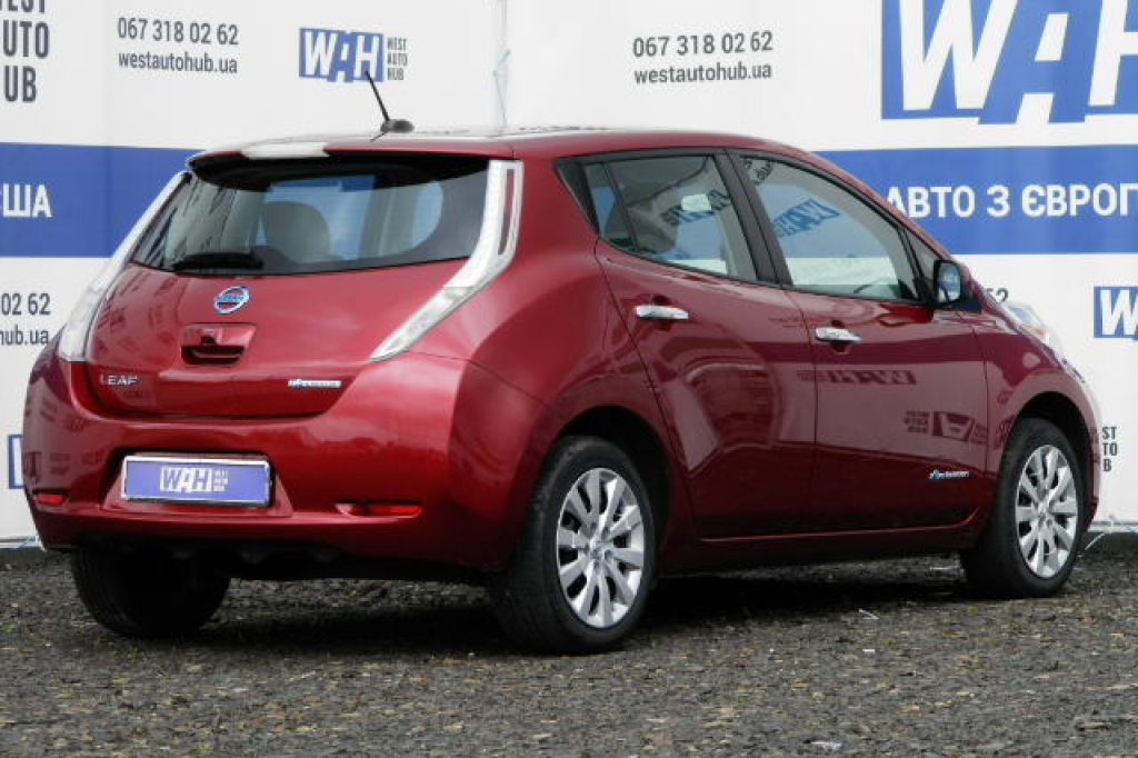 Nissan Leaf S 2014 photo 5