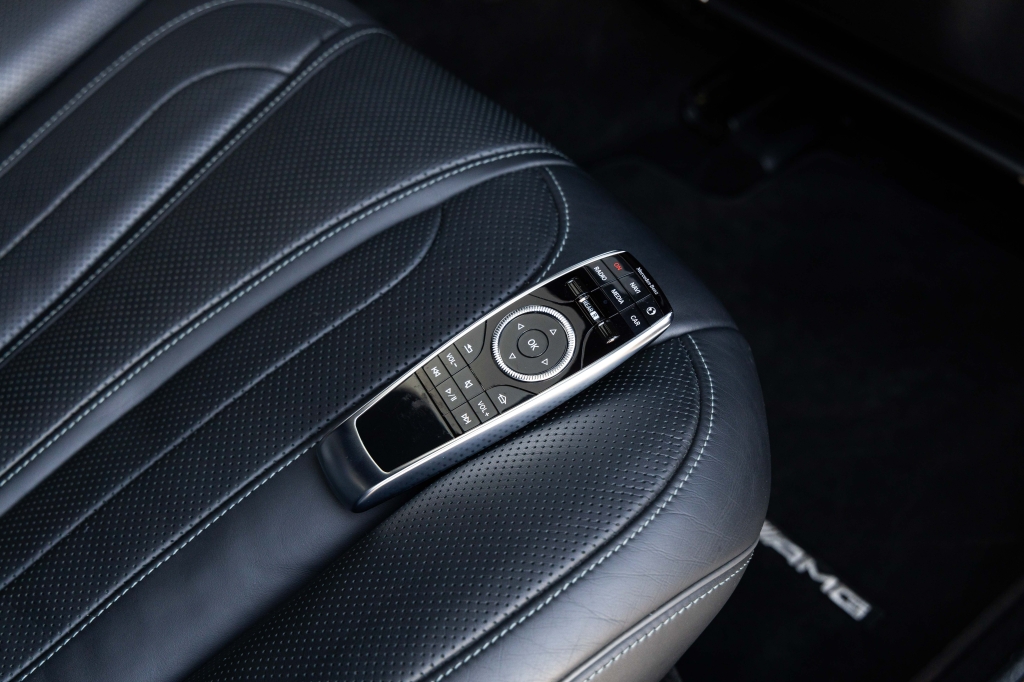 Mercedes-Benz S-Class S400d 2018 фото Mercedes-Benz S-Class S400d 2018 фото 53