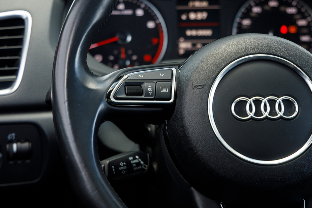 Audi Q3 Premium 2016 photo 19