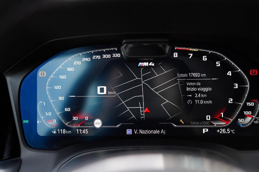 BMW M4 2021 фото 4