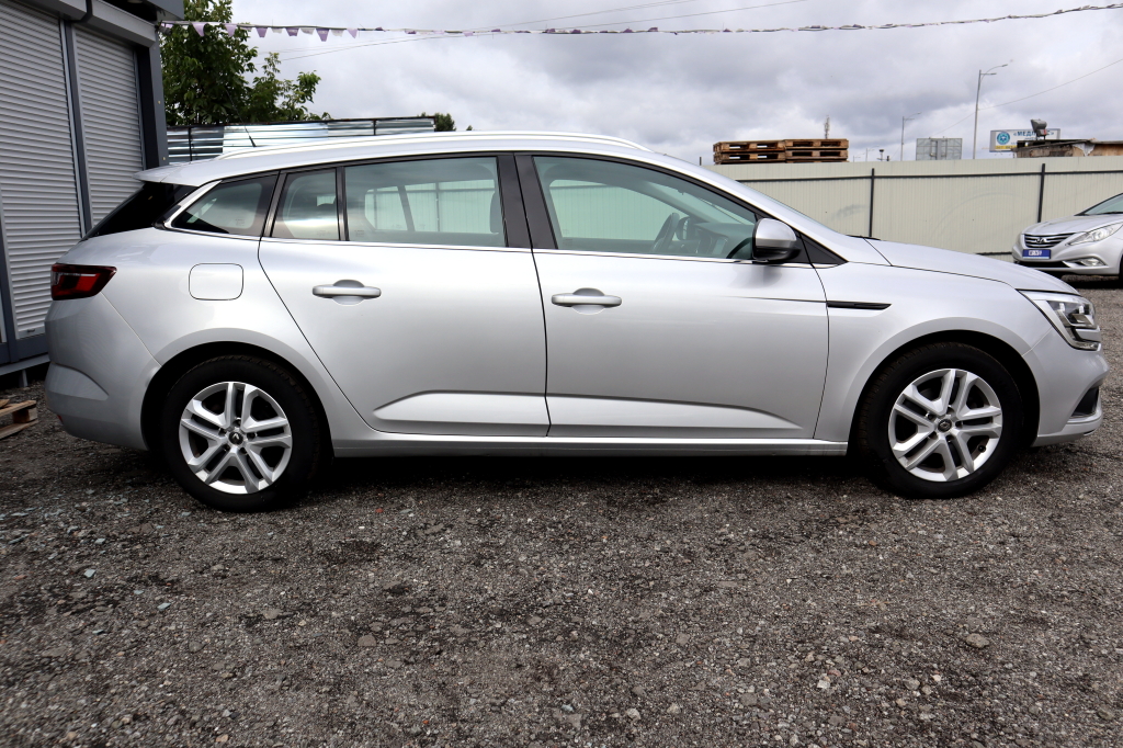 Renault Megane 2017 фото 2