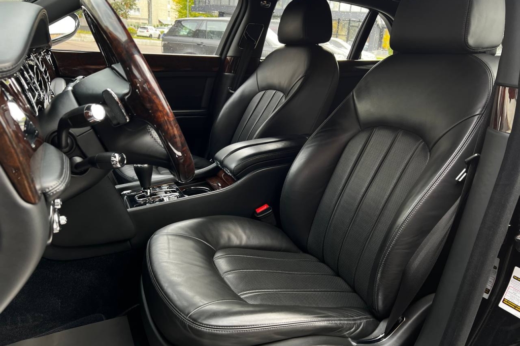 Bentley Mulsanne 2013 фото 9