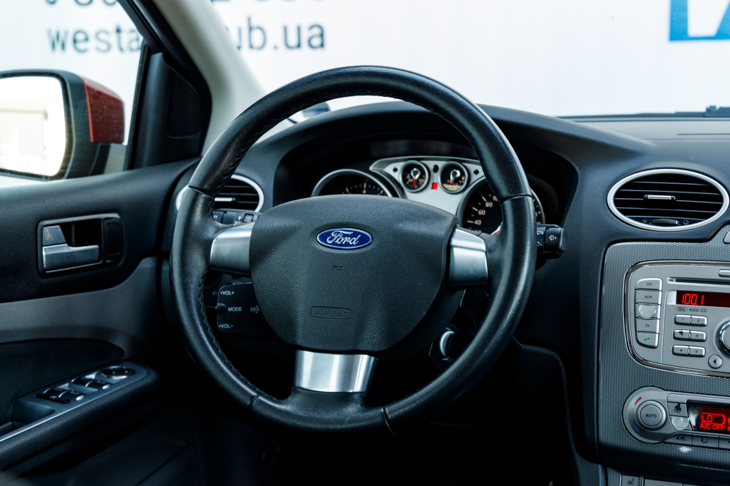 Ford Focus Titanium 2009 photo 14